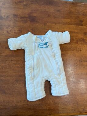 Baby Merlin’s Magic Sleepsuit Cotton yellow Cream Small 3-6 Months 12-18 lbs EUC